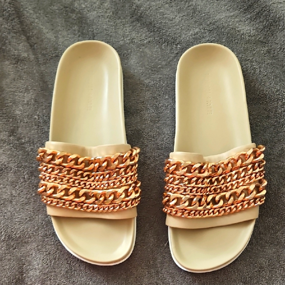 9.5‎ Kendall+Kylie Sandal Shiloh Ivory Chain Embellished Beige Leather Slides